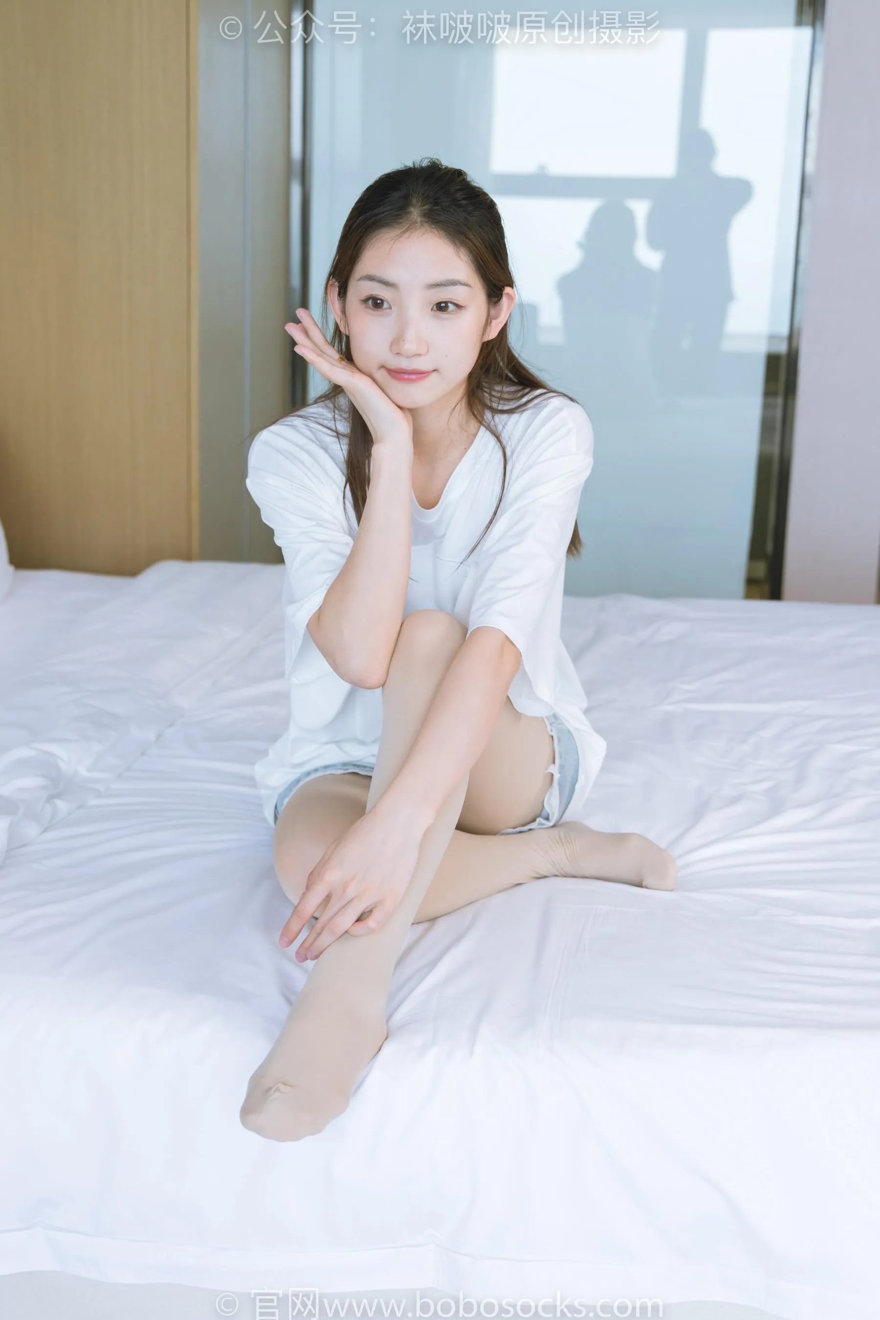 [BoBoSocks袜啵啵]NO.228 小沫-板鞋、厚肉丝、裸足 [90P]插图8